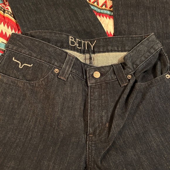 Kimes - Picture 1 of 4